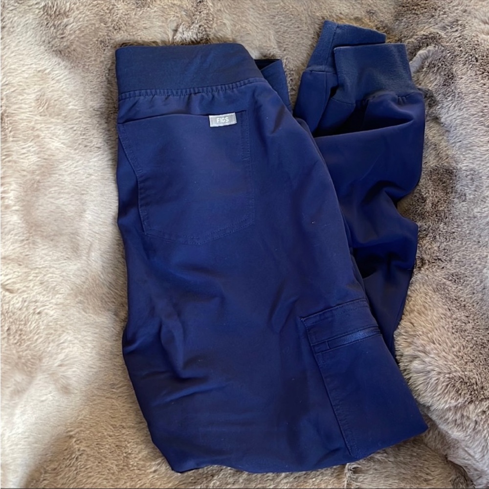 Navy scrub set Figs